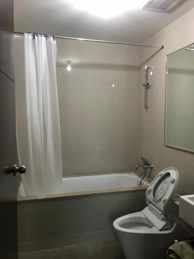 Luxury 2 BR Condo at Casa Grande Residence - Kasablanka Mall Yakarta Exterior foto