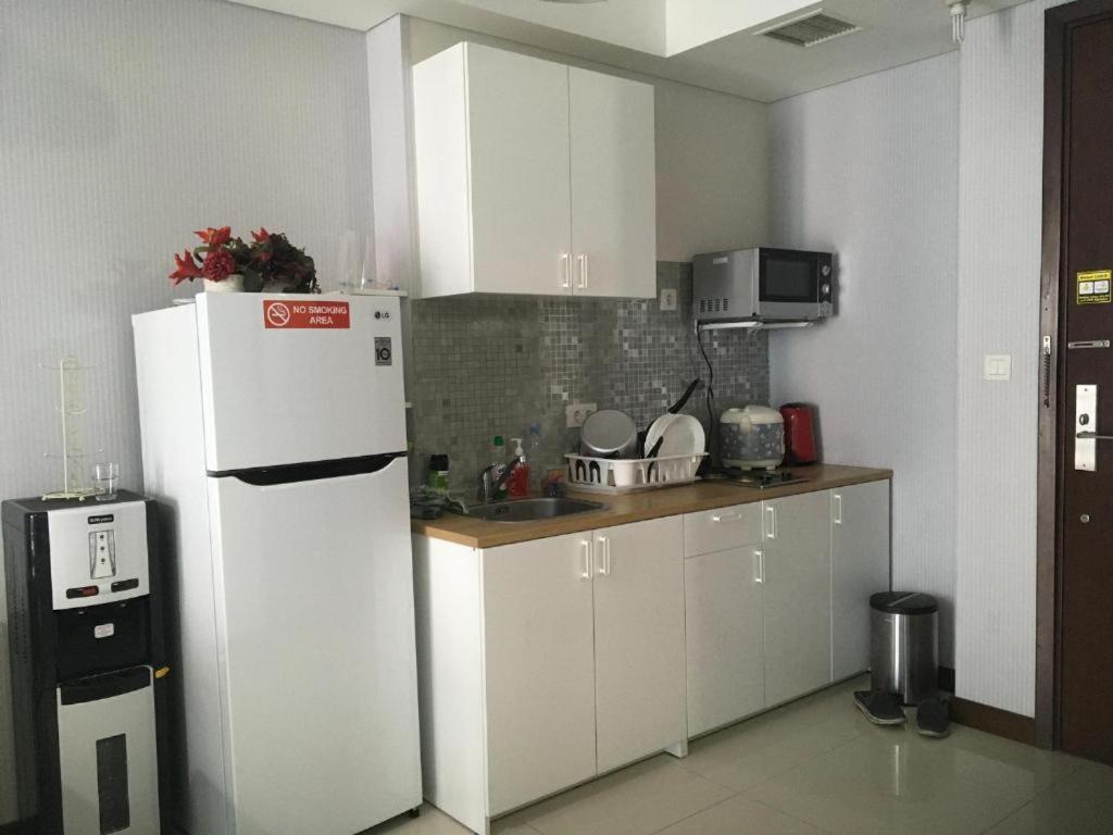 Luxury 2 BR Condo at Casa Grande Residence - Kasablanka Mall Yakarta Exterior foto
