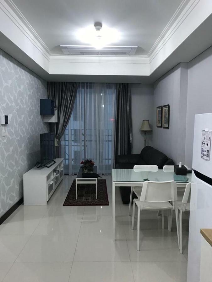 Luxury 2 BR Condo at Casa Grande Residence - Kasablanka Mall Yakarta Exterior foto