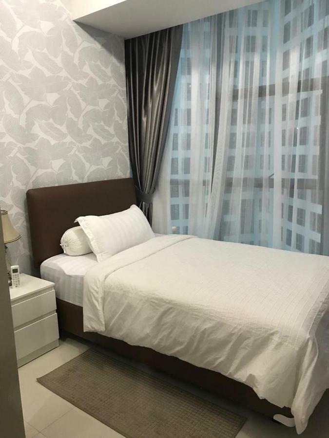 Luxury 2 BR Condo at Casa Grande Residence - Kasablanka Mall Yakarta Exterior foto